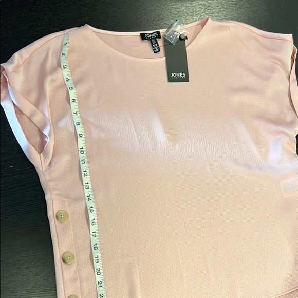 JONES NEW YORK Hammered Satin Crew Neck Short Sleeve Side Button Blouse - Picture 9 of 13